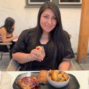 Meet your Posher, Denica